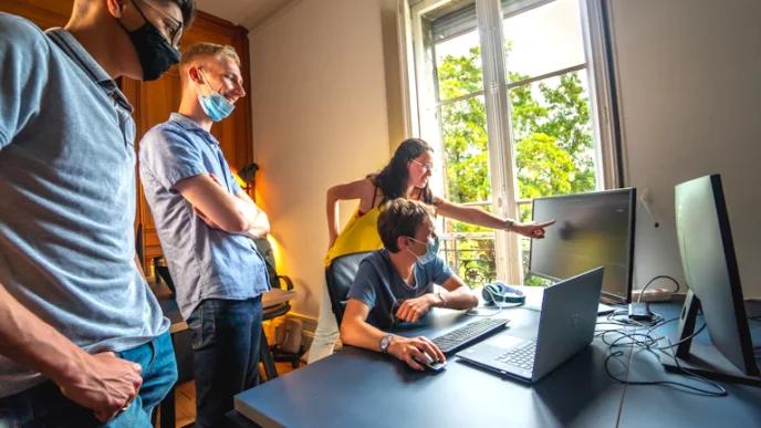 카카오 문어발 확장, 비판 넘어 경영 쇄신으로 주가 회복의 길을 찾다 31