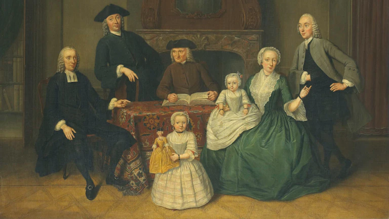 부동산 증여에 대해 이야기하는 가족