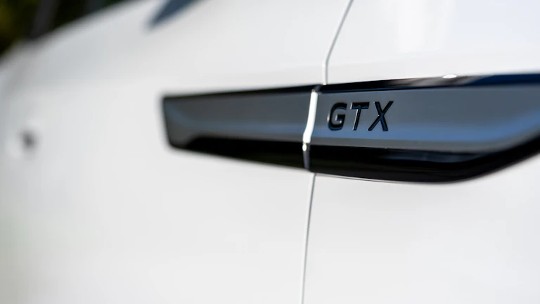 K-패스, GTX-A 이용료 할인 환급일과 지급액 계산 완벽 가이드 3 빠르게 달리는 GTX 열차