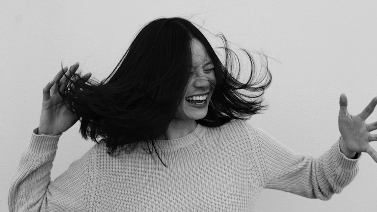 경기패스로 내 집 마련에 성공한 행복한 가족의 모습